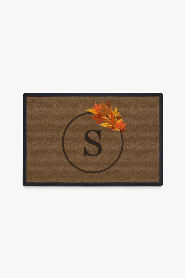 Paillasson lavable de saison d'automne avec bordure monogrammée de feuilles d'automne pour entrée et porche