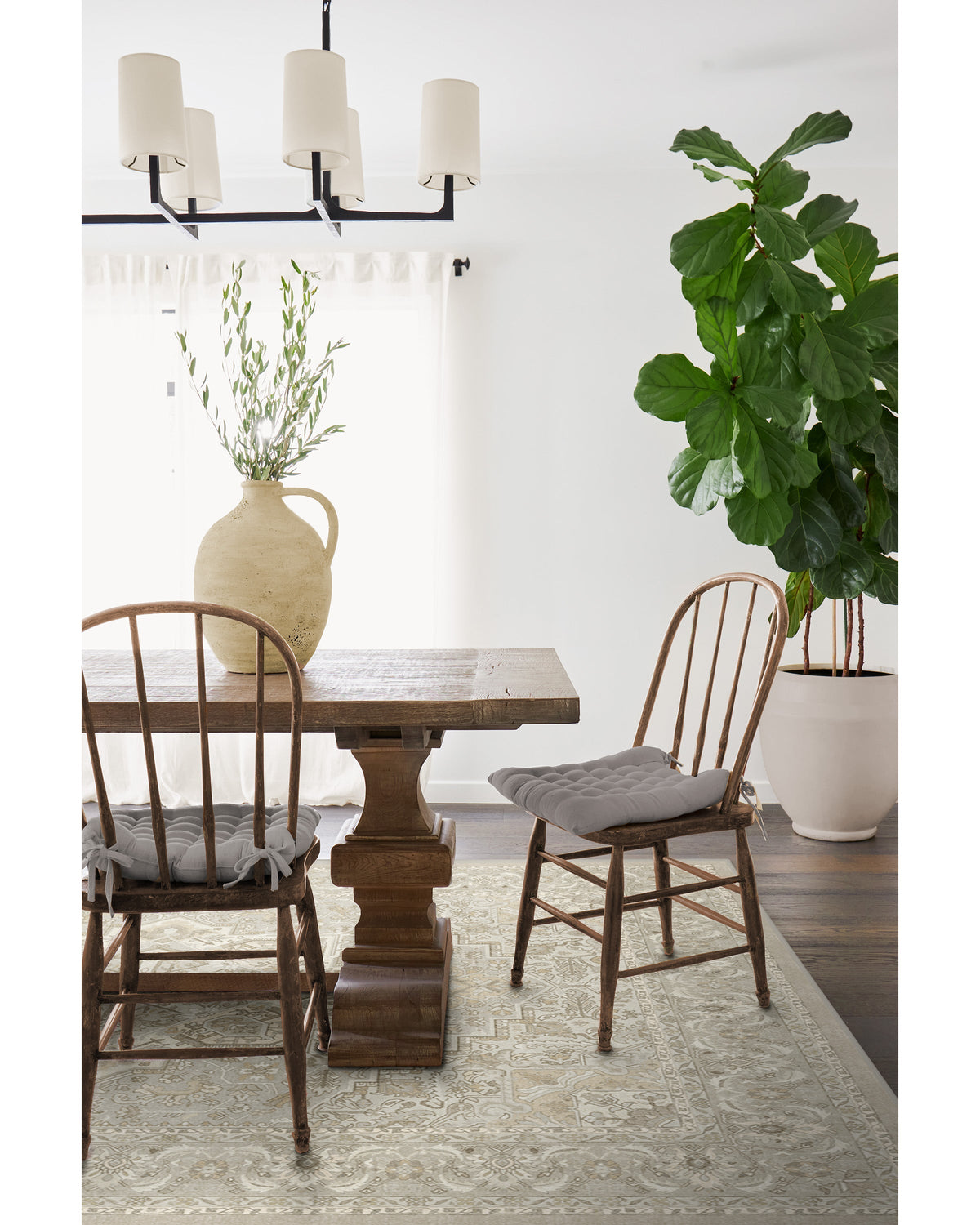 Tapis Persan Ancien Tissé à Plat avec Médaillon Géométrique Taupe Crème pour Salon et Salle à Manger