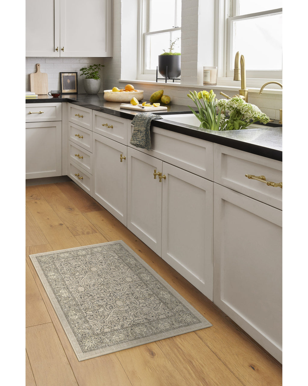 Tapis tissé plat traditionnel britannique avec motif floral de vigne lavable en pierre naturelle pour salon et bureau