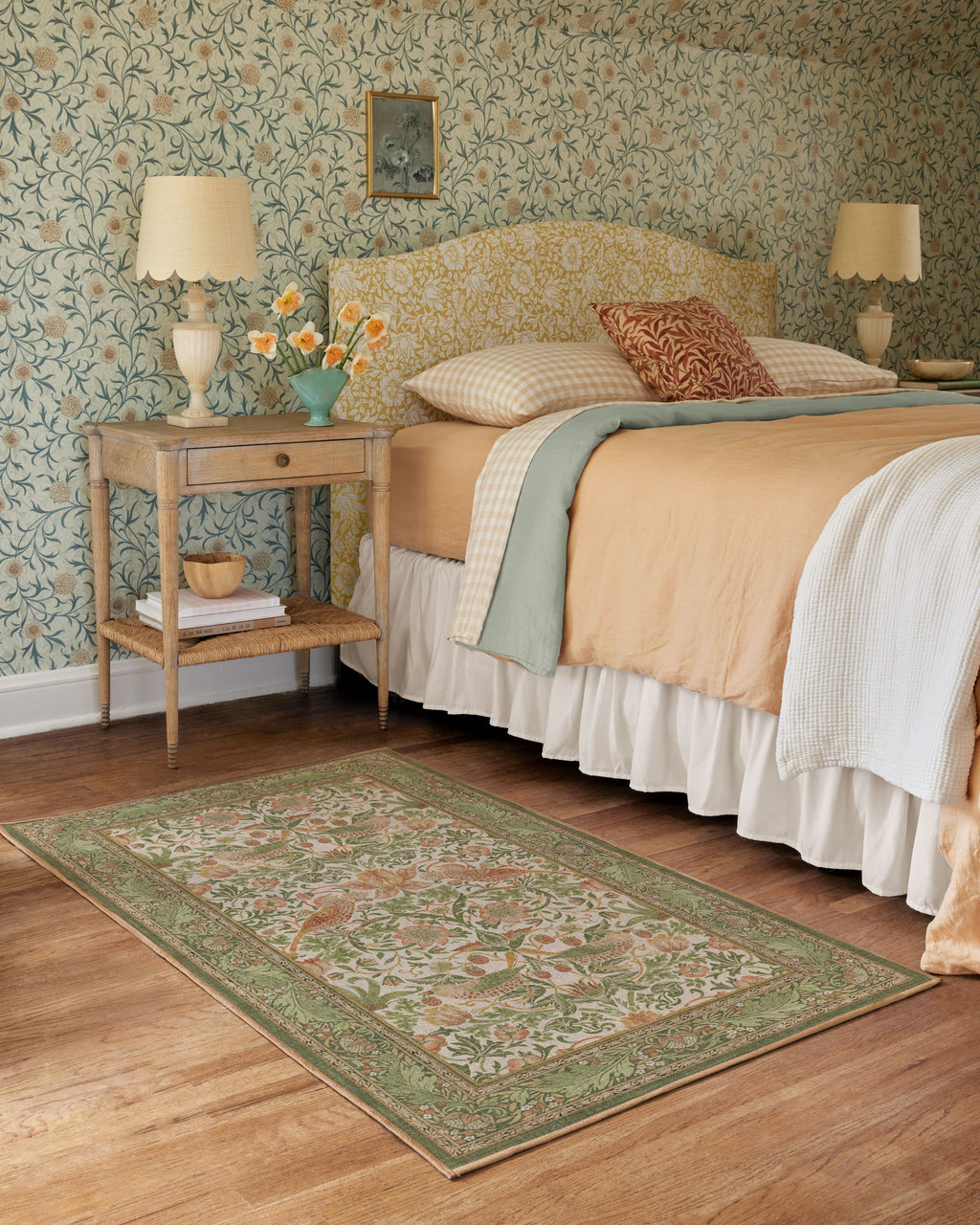 Tapis tissé plat britannique avec imprimé lavable sauge rose oiseau et fruits pour salon et bureau