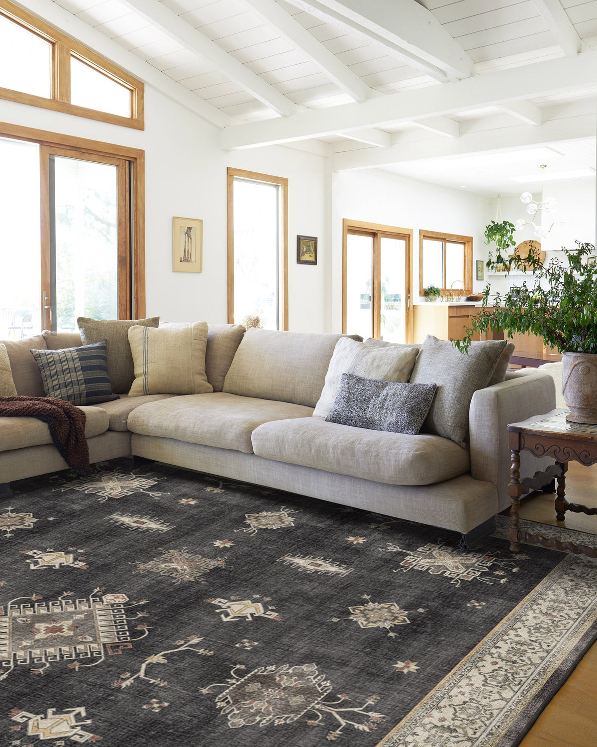 Tapis persan tissé plat de ferme moderne avec motif géométrique lavable en bois foncé pour salon et salle à manger